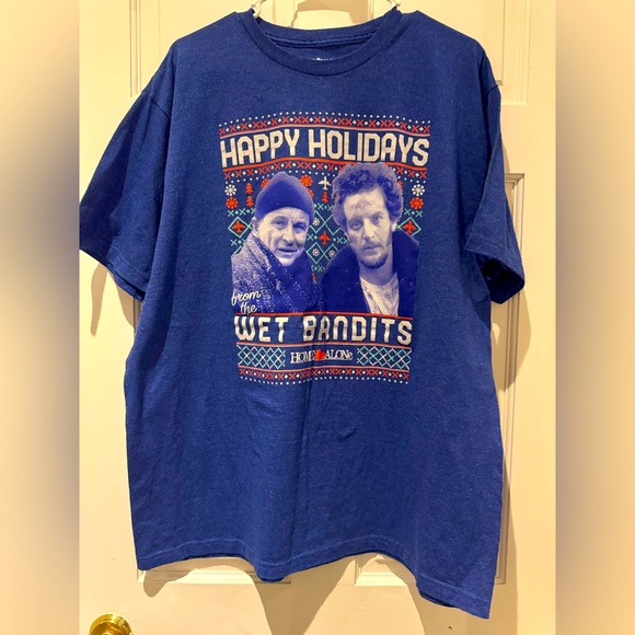 Home Alone The Wet Bandits Ugly Christmas Holiday Graphic Tee - Men’s 2XL - Picture 3 of 7